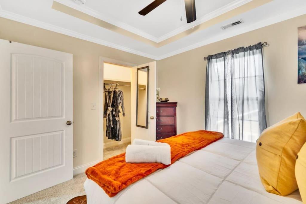 Cozy 2B Townhouse King Bed Free Parking Tv In Brs Villa Concord Exterior photo